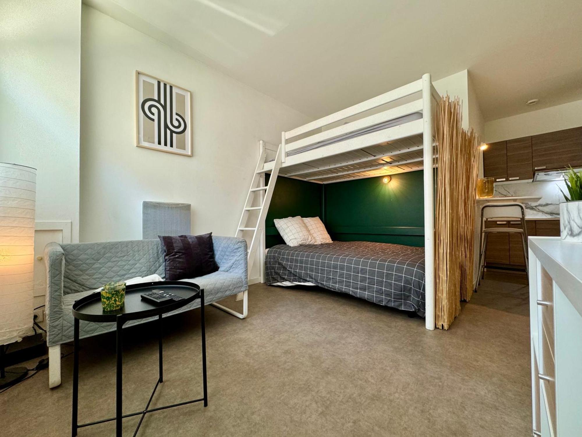 Suite Noya Villeurbanne Luaran gambar